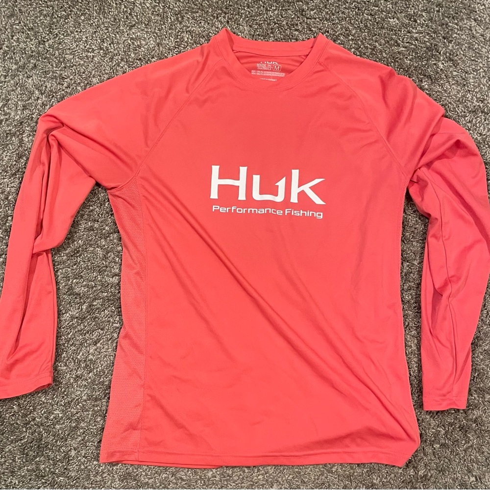 Huk Red Long Sleeve Performance Shirt | Salmon | Size: M